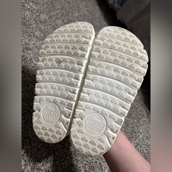 Project cloud clogs - Picture 2 of 4